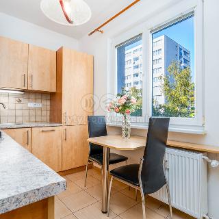 Prodej bytu 3+1 74 m² Praha, Útulná