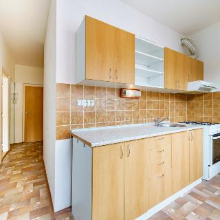 Pronájem bytu 2+1 54 m² Karlovy Vary, Moskevská