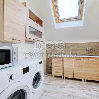 Pronájem bytu 2+1 45 m² Nové Sedlo