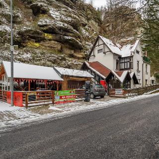 Prodej hotelu a penzionu 140 m² Hřensko