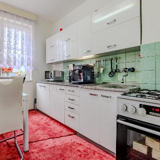 Prodej bytu 3+1 64 m² Ostrava, Vdovská