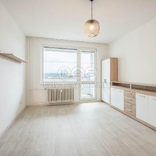 Pronájem bytu 3+1 63 m² Praha, Pod průsekem