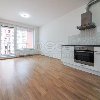 Pronájem bytu 2+kk 50 m² Praha