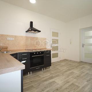 Pronájem bytu 1+1 40 m² Karlovy Vary, Nerudova