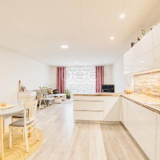 Prodej bytu 2+kk 82 m² Holešov, 6. května