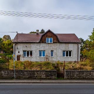 Prodej rodinného domu 200 m² Plesná, 5. května