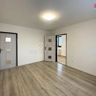 Pronájem bytu 3+1 60 m² Ústí nad Orlicí, Komenského