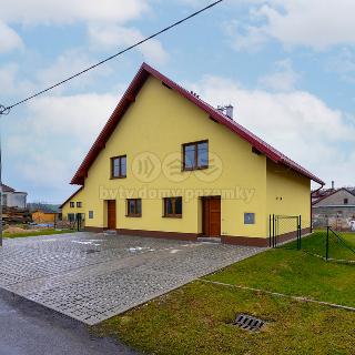 Prodej rodinného domu 238 m² Zachrašťany