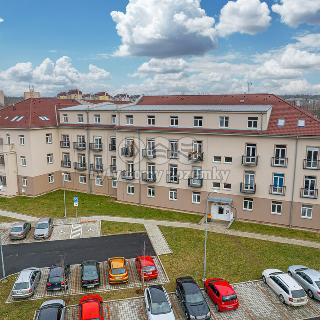 Pronájem bytu 1+kk, garsoniery 31 m² Milovice