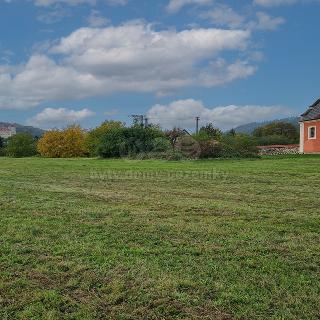 Prodej stavební parcely Valeč