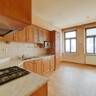 Prodej bytu 3+1 86 m² Mariánské Lázně, Ruská