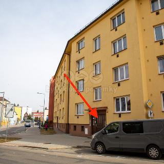 Pronájem bytu 1+kk a garsoniéry 30 m² Jindřichův Hradec, Nádražní