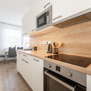 Pronájem bytu 3+1 79 m² Velké Meziříčí, Čechova