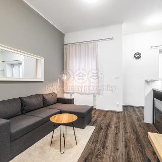 Pronájem bytu 2+kk 54 m² Olomouc, Komenského