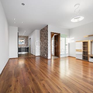 Prodej bytu 3+kk 95 m² Plzeň, Moravská