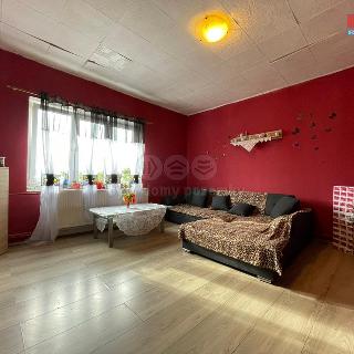 Prodej bytu 3+1 70 m² Lom, Nerudova