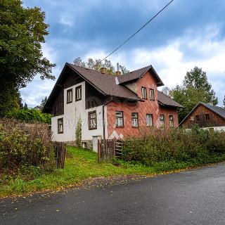 Prodej rodinného domu 150 m² Srní