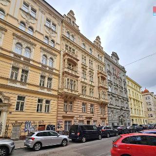 Pronájem bytu 1+1 55 m² Praha, Janovského