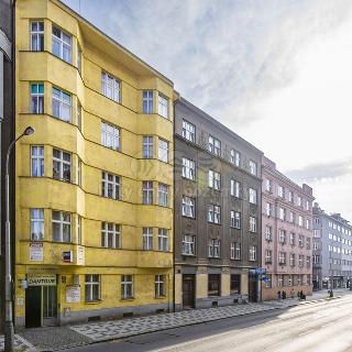 Pronájem bytu 1+kk a garsoniéry 56 m² Praha, Čs. armády