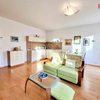 Prodej bytu 1+kk a garsoniéry 36 m² Praha, Dolnokrčská