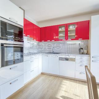 Prodej bytu 3+kk 77 m² Plzeň, Pod Kostelem