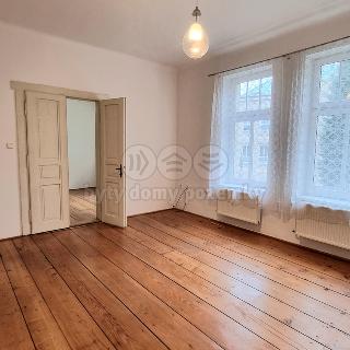 Pronájem rodinného domu 180 m² Kladno, Doberská