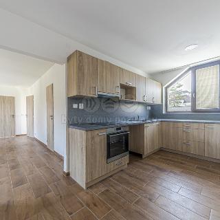 Pronájem bytu 3+1 58 m² Kutná Hora, Trebišovská