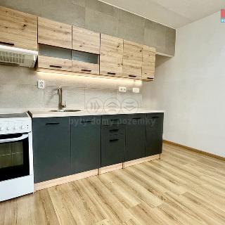 Pronájem bytu 2+kk 37 m² Jablonec nad Nisou, Sadová