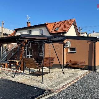 Pronájem bytu 1+kk a garsoniéry 40 m² Ludgeřovice, Na Návsi