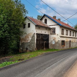 Prodej rodinného domu 105 m² Dobrná