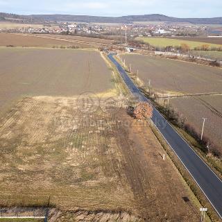 Prodej stavební parcely 1 172 m² Újezd