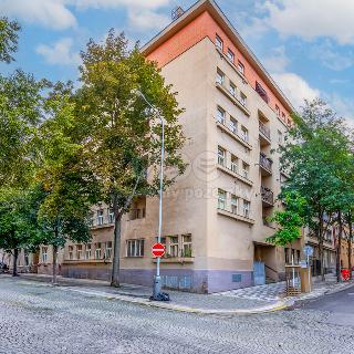 Prodej bytu 2+1 56 m² Praha, Roháčova