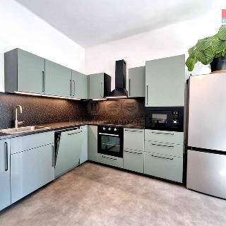 Pronájem bytu 2+kk 60 m² Praha, Plzeňská