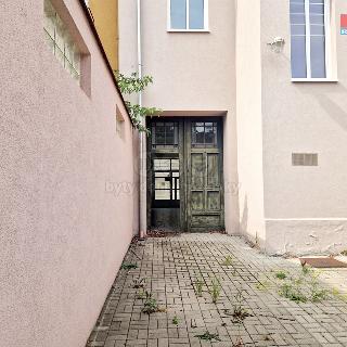 Pronájem výrobního objektu 88 m² Chomutov, Vršovců