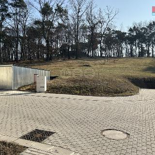 Prodej stavební parcely 887 m² Milovice, Višňová