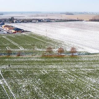 Prodej stavební parcely 10 004 m² Hnojice