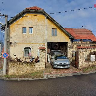 Pronájem bytu 1+kk a garsoniéry 31 m² Mělník, Vehlovská