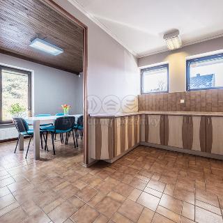 Prodej rodinného domu 177 m² Průhonice, V Jezírku