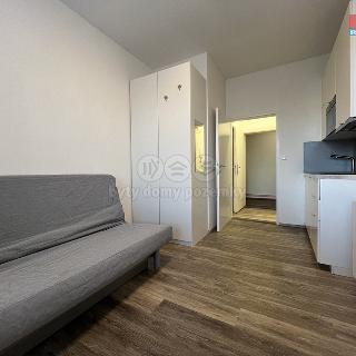 Pronájem bytu 1+kk a garsoniéry 18 m² Prostějov, nám. Spojenců