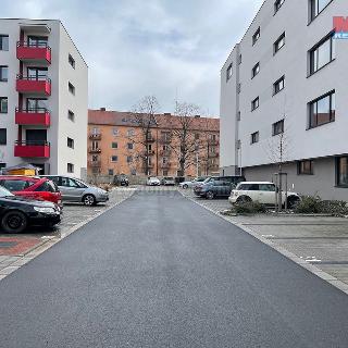 Pronájem garáže 14 m² Pardubice, Bratranců Veverkových