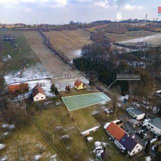 Prodej stavební parcely 1 000 m² Staříč