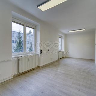 Pronájem kanceláře 88 m² Plzeň, Zikmunda Wintra