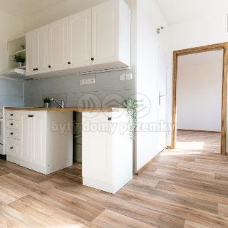 Pronájem bytu 2+1 55 m² Uničov, Nemocniční