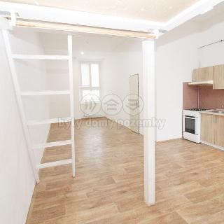 Pronájem bytu 1+kk a garsoniéry 38 m² Česká Lípa, Pod Holým vrchem