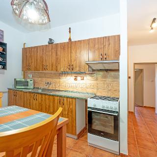 Prodej bytu 3+1 71 m² Hustopeče, Okružní