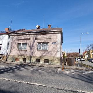 Pronájem rodinného domu 258 m² Český Těšín, Mánesova