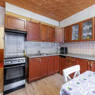 Prodej bytu 3+1 84 m² Nejdek, Jiráskova