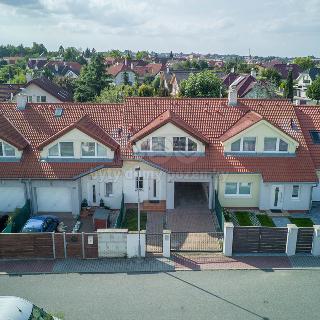 Pronájem rodinného domu 148 m² Hostivice, Modřínová