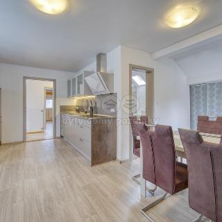 Prodej rodinného domu 187 m² Karlovy Vary, Hornická