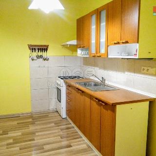 Pronájem bytu 2+1 57 m² Krnov, Maxima Gorkého